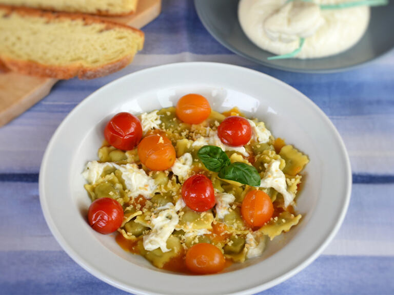 Ravioli Con Pomodorini E Burrata Pasta Fresca Graziella